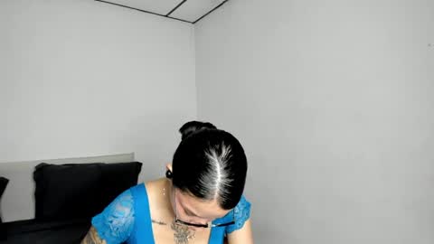 Snapshot of kendalgrey01 chatting on 04/27/26, 03:10 Kendal online show from 04/27/26, 03:10
