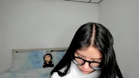 Snapshot of kendalgrey01 chatting on 06/12/26, 02:38 Kendal online show from 06/12/26, 02:38
