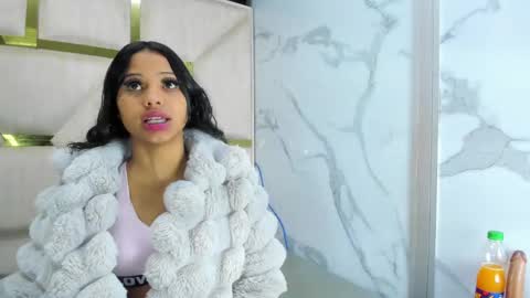 kendall69__ online show from 11/04/25, 12:59