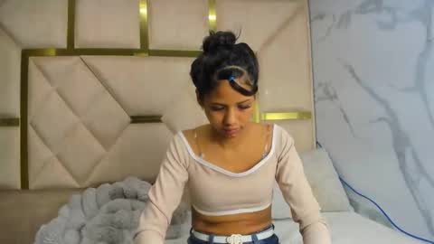 kendall69__ online show from 11/19/25, 01:11