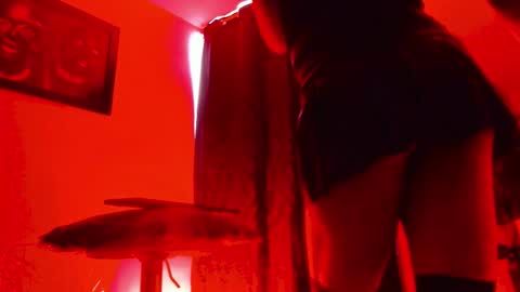 Kendall online show from 10/15/25, 09:04