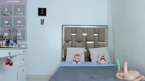 Kendall ewers online show from 02/18/25, 02:05