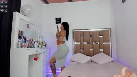 Kendall ewers online show from 09/09/25, 11:04