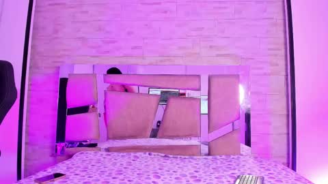 Snapshot of kendall_gracee chatting on 04/16/26, 11:44 kendall online show from 04/16/26, 11:44