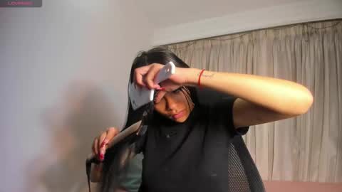 Snapshot of kendall_hernandez chatting on 02/11/26, 02:33 Kendall online show from 02/11/26, 02:33