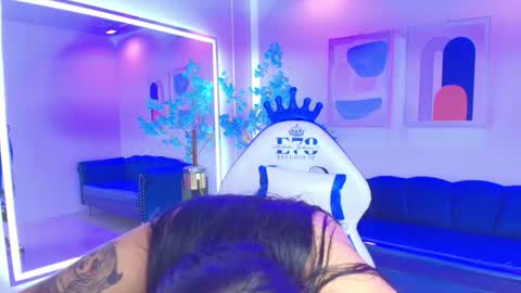 Kendall  online show from 01/15/26, 04:06