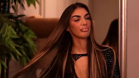 Snapshot of kendall_jolly chatting on 09/21/25, 05:36 Kendal online show from 09/21/25, 05:36