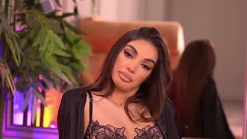 Kendal online show from 12/15/25, 08:57