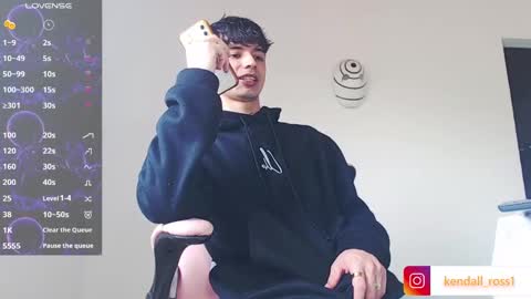 kendall ross online show from 10/31/25, 03:57