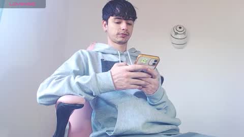 kendall ross online show from 11/18/25, 02:54