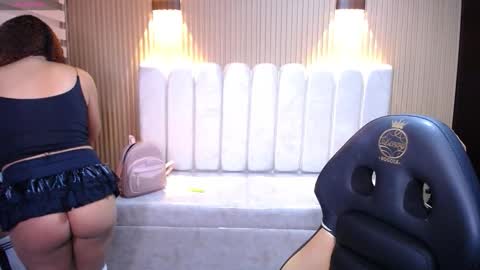 Snapshot of kendall_rossii_ chatting on 11/19/25, 03:39 kendall_rossii_ online show from 11/19/25, 03:39