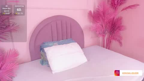 kendallbleer online show from 10/30/25, 11:44