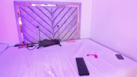 Snapshot of kendalljoy chatting on 02/09/25, 06:54 Kendall joy online show from 02/09/25, 06:54