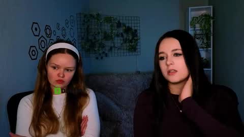 Snapshot of kendallkay_ chatting on 11/18/25, 10:52 Kendal online show from 11/18/25, 10:52