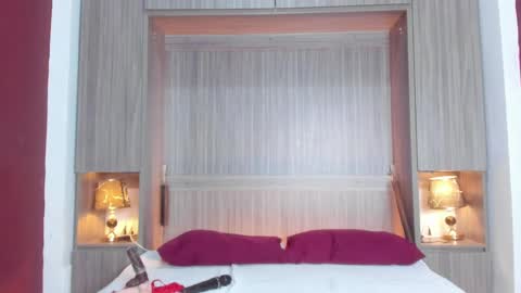 Kendal online show from 01/28/25, 03:25