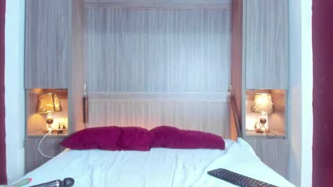 Kendal online show from 02/08/25, 02:49