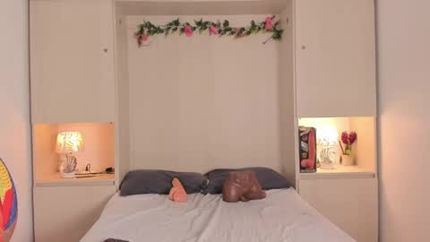 Kendal online show from 10/11/25, 12:15