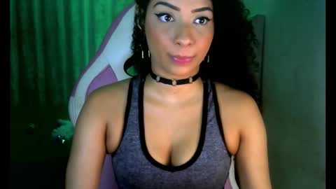 Snapshot of kendallrush2 chatting on 10/11/25, 12:21 Kendall Rush online show from 10/11/25, 12:21