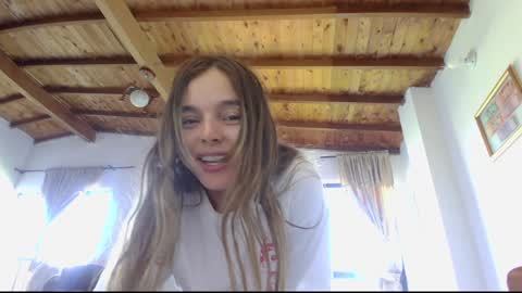 Snapshot of kendalltyler chatting on 01/29/25, 01:38 kendall online show from 01/29/25, 01:38