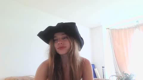 Snapshot of kendalltyler chatting on 03/03/25, 06:55 kendall online show from 03/03/25, 06:55