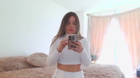 Snapshot of kendalltyler chatting on 03/04/25, 05:45 kendall online show from 03/04/25, 05:45