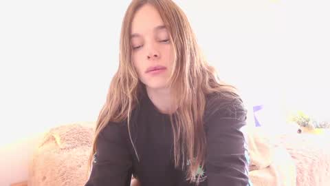 Snapshot of kendalltyler chatting on 03/10/25, 02:05 kendall online show from 03/10/25, 02:05