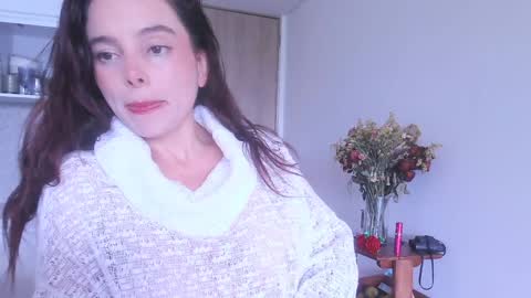 Snapshot of kendalltyler chatting on 11/13/25, 06:07 kendall online show from 11/13/25, 06:07