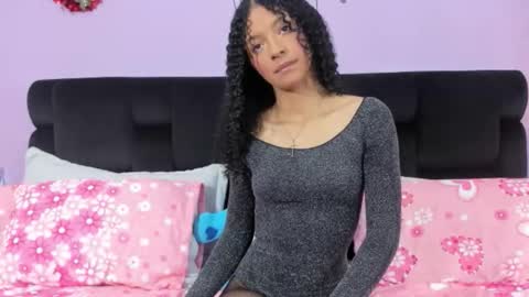 kendallwings online show from 11/26/25, 02:01