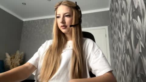 Betty online show from 10/09/25, 07:17