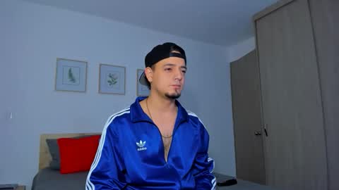 kendel_dimitri online show from 12/02/25, 05:13