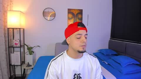 kendel_dimitri online show from 05/17/26, 01:03