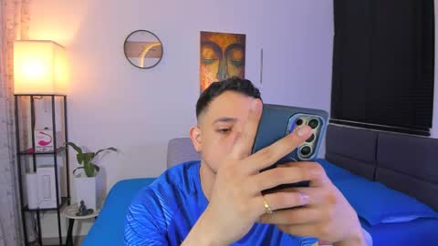 Snapshot of kendel_dimitri chatting on 06/07/26, 10:46 kendel_dimitri online show from 06/07/26, 10:46