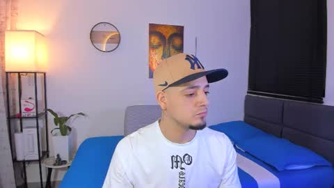 Snapshot of kendel_dimitri chatting on 06/09/26, 02:45 kendel_dimitri online show from 06/09/26, 02:45