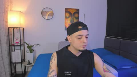 Snapshot of kendel_dimitri chatting on 06/10/26, 01:06 kendel_dimitri online show from 06/10/26, 01:06