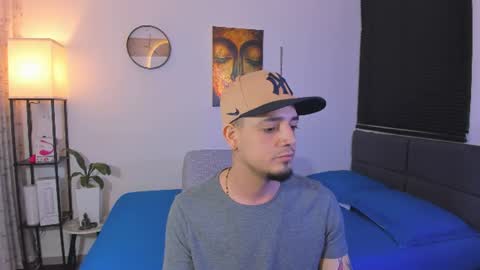Snapshot of kendel_dimitri chatting on 06/24/26, 01:59 kendel_dimitri online show from 06/24/26, 01:59
