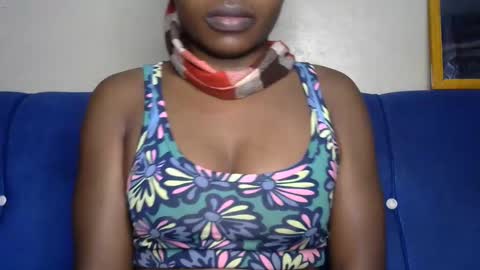 kendie_que online show from 10/24/25, 11:39