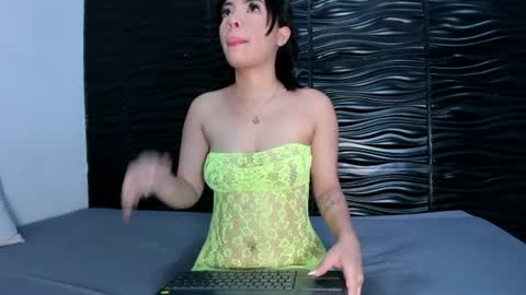 Snapshot of kendra_di_marco chatting on 07/13/26, 11:13 kendra_di_marco online show from 07/13/26, 11:13