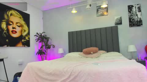 Kendra London online show from 05/26/26, 11:06