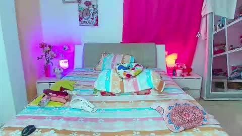 kendra_love31 online show from 03/02/26, 07:15