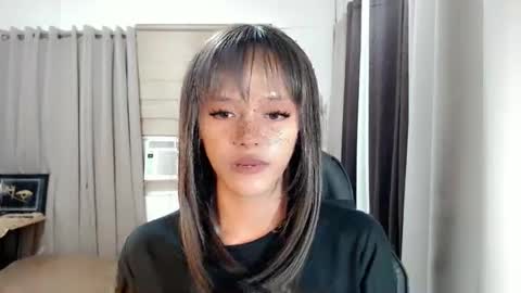 Snapshot of kendra_lunaxx chatting on 03/10/26, 01:27 kendra_lunaxx online show from 03/10/26, 01:27