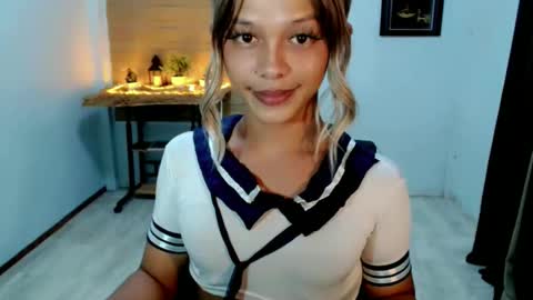 Snapshot of kendra_lunaxx chatting on 05/25/26, 12:22 kendra_lunaxx online show from 05/25/26, 12:22