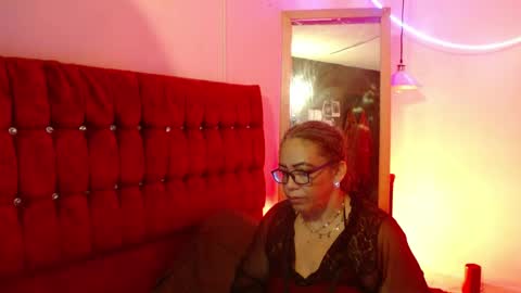 Snapshot of kendra_lust_69 chatting on 05/17/26, 01:47 kendra_lust_69 online show from 05/17/26, 01:47