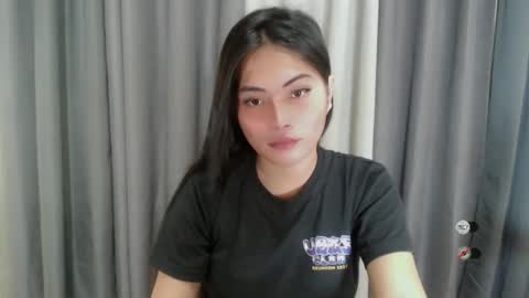 K E N D R A online show from 02/18/25, 08:47