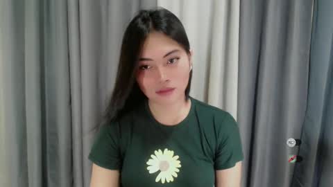 K E N D R A online show from 02/19/25, 08:52