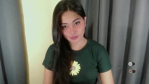 K E N D R A online show from 03/03/25, 09:26