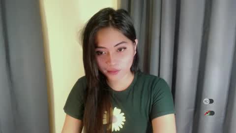 K E N D R A online show from 03/04/25, 10:16