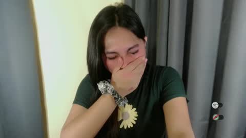 K E N D R A online show from 03/05/25, 10:10