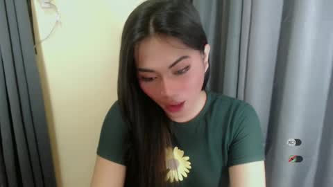 K E N D R A online show from 03/07/25, 09:48