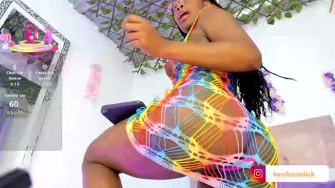 Snapshot of kendra_smiitch chatting on 10/01/25, 02:39 kendra independent online show from 10/01/25, 02:39