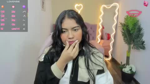 kendra online show from 02/17/25, 03:15